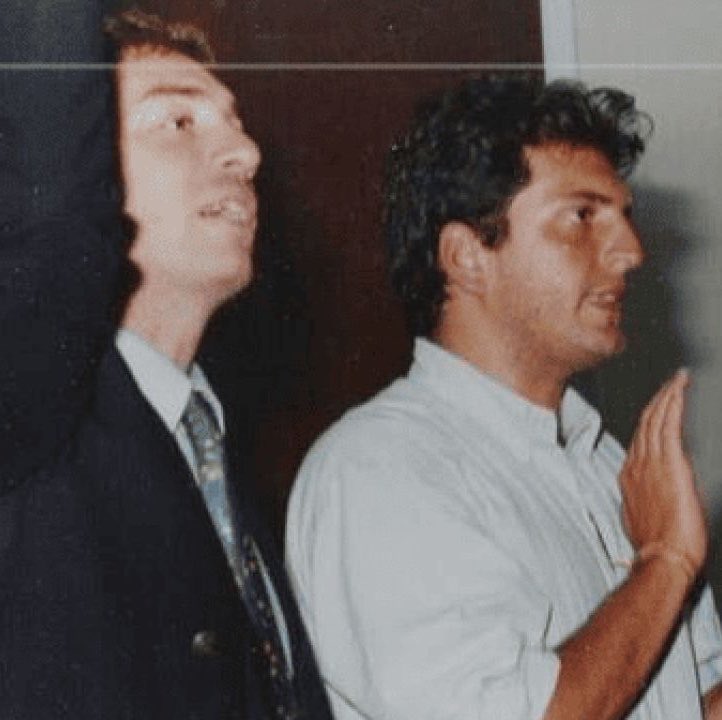 LAVIDADEGERO's tweet photo. Para que dimensionen; cuando mis papás se conocieron allá por 1995 Diego Santilli ya parasitaba del estado, en ese momento peronista, despues fue mutando y ahora es libertario. Casi 40 años en el sector público 

Una Argentina distinta es imposible con los mismos de siempre. https://t.co/BykZYxQ6Hi