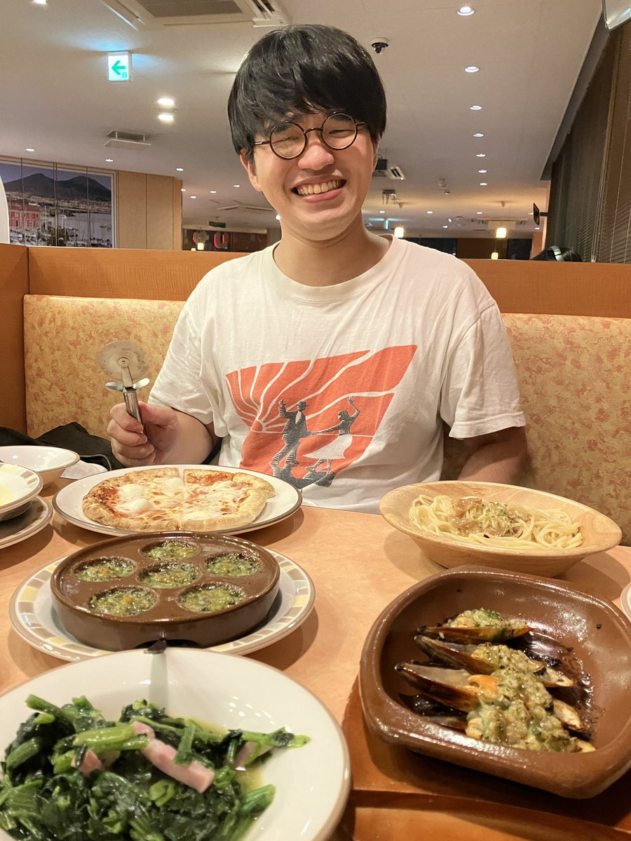 kuri_newjames's tweet photo. 5月のアザラシ・ケースケは、璃杏に自分のギャグやらせてました‼️

僕はそもそも、恵子から拝借したギャグを普段やっています👩🏻🤏

YOU:ME芸人の増加に、
期待しています😻🤏

#ME_I
#ME_I_オフライン
#オッケースケ https://t.co/S7601S0OOB