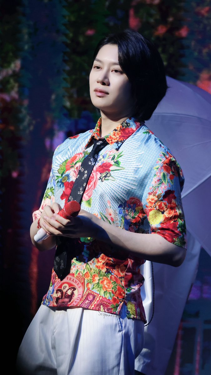 Ssspecial1004's tweet photo. 261003 [1983] 83z Fancon in Kaohsiung
優越💝
#heechul #希澈 #김희철
#83line #superjunior83z  
#superjunior #슈퍼주니어 https://t.co/kn4UbMagks