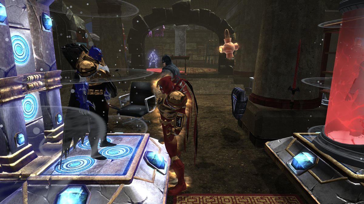 ShadowdragonDC's tweet photo. Azrael and Knightquest Batman costumes celebrating the release of the the Knightfall (part 1) animated movie. #DCUO #dccomics #batman #knightfall https://t.co/YrubINXbK1