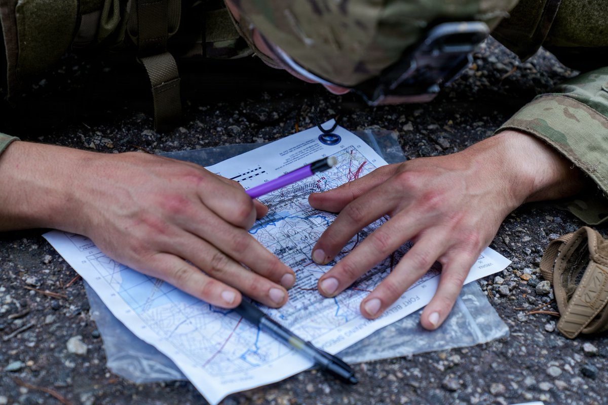 MDW_USARMY's tweet photo. Land navigation is an essential skill for U.S. Army Soldiers, especially those who are trying to attain one of the Army's elite special skill expert badges. Last week, U.S. Army Soldiers assigned to the 3d U.S. Infantry Regiment (The Old Guard) stepped up to the challenge as they participated in land navigation during Expert Soldier Badge, Expert Field Medical Badge and Expert Infantryman Badge (E3B) testing at Fort Belvoir, Virginia. 

During the land navigation portion of the testing, Soldiers navigated wooded terrain using military map-reading and compass techniques to locate designated points. This event evaluates Soldiers’ ability to navigate unfamiliar terrain and demonstrate proficiency in essential navigation skills during E3B testing. 

@USArmy 📸 by Spc. Santiago Lepper and Cpl. Jesus Menchaca