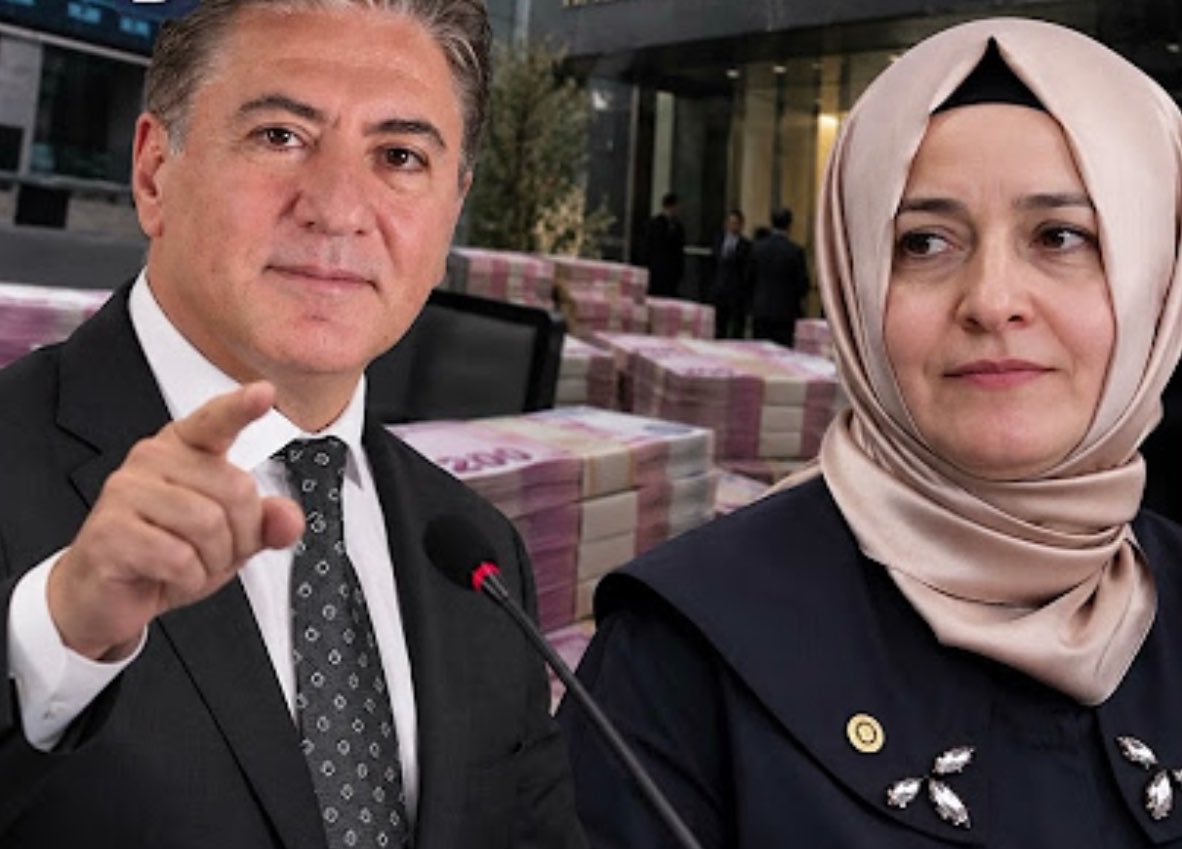 AvAliDvrmAn's tweet photo. Fatma Betül Sayan Kaya'nın tıp eğitimi üzerindeki tartışmalar büyüyor: “Meclis'e gelsin ve diplomayı nasıl aldığını izah etsin”

Murat Emir: Bir insan aynı tarihlerde

🔥Hem ABD’de İSBAK bursiyeri
🔥Hem Akp yöneticisi
🔥Hem Başbakan danışmanı
🔥Hem de İBB’den maaşlı çalışan olup
🔥Aynı anda Cerrahpaşa Tıp gibi ağır bir fakülteyi nasıl bitirebilir? 

Üstelik ortada yasal zorunluluk olan mecburi hizmet de yapmamış

Tıp eğitimi part-time yapılamaz! 

Kendisi gelsin Meclis'e ve diplomayı nasıl aldığını izah etsin