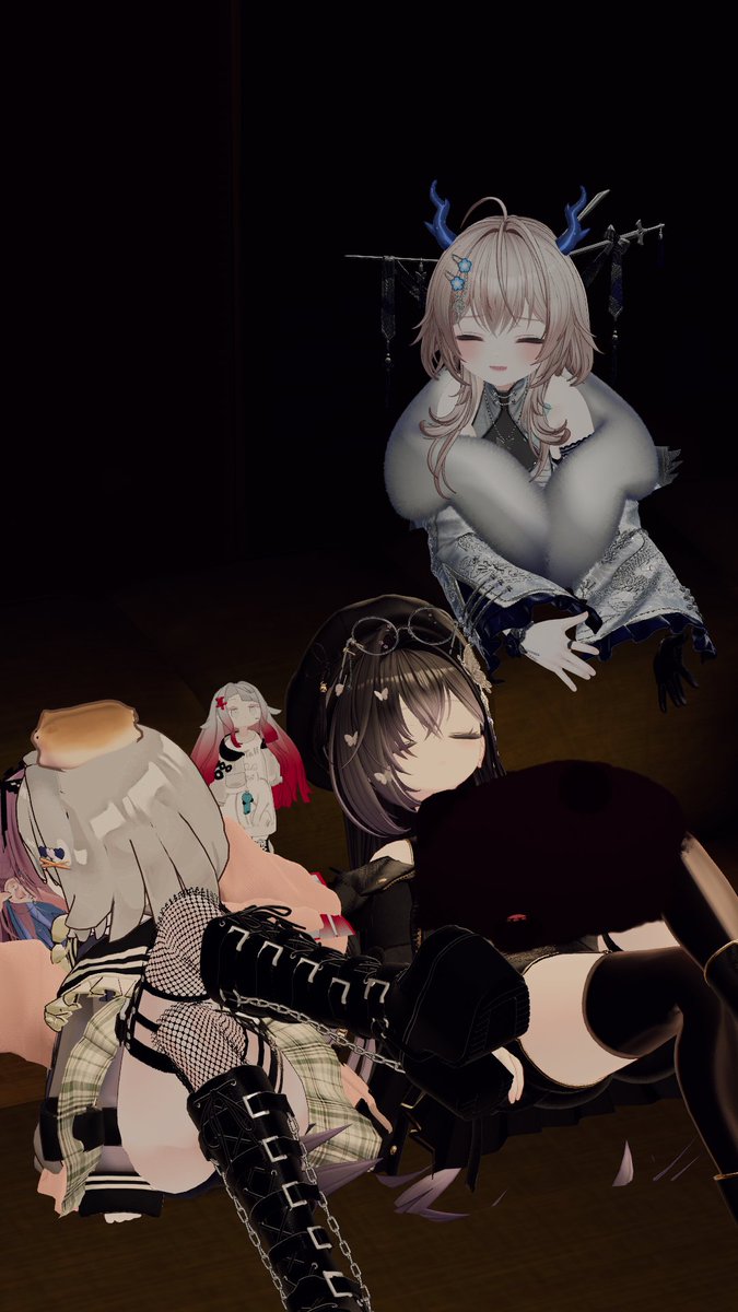 LiluRays's tweet photo. 今日はとっても楽しかった(≧∇≦)
おやすみなさい！
 #VRChat 
 #VRChatPhotos https://t.co/R5UhMEloah