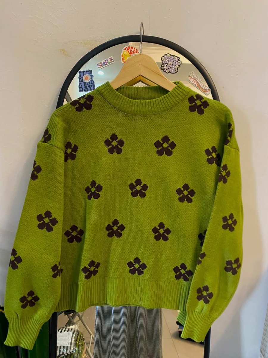 Bubuuuys's tweet photo. cardigan secakep ini cuma 80rb an😭💗 stock terbatas ya langsung chat aja untuk tau lebih detailnya 😍 https://t.co/k9qrEnZ2XE