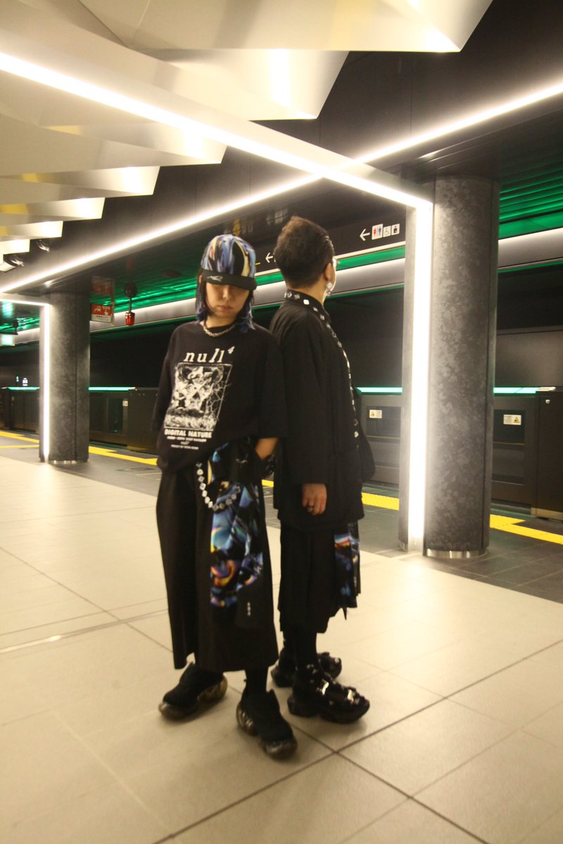 umitantt2's tweet photo. 7月にしたぬるぬるファッションページの撮影だよーもう出せる！夢洲駅に許可撮って懐かしみながらはしゃいだね！
#ぬるぬる一周忌本 https://t.co/6K8sEODuwY