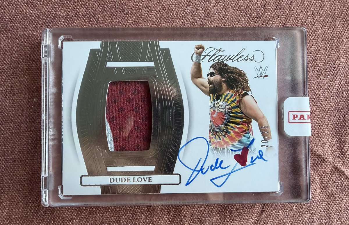 FerretFace21's tweet photo. My replacements for my @PaniniAmerica redemptions! Very happy I ended up with autos from two of my favorite wrestlers! https://t.co/7nY2VuKJTd