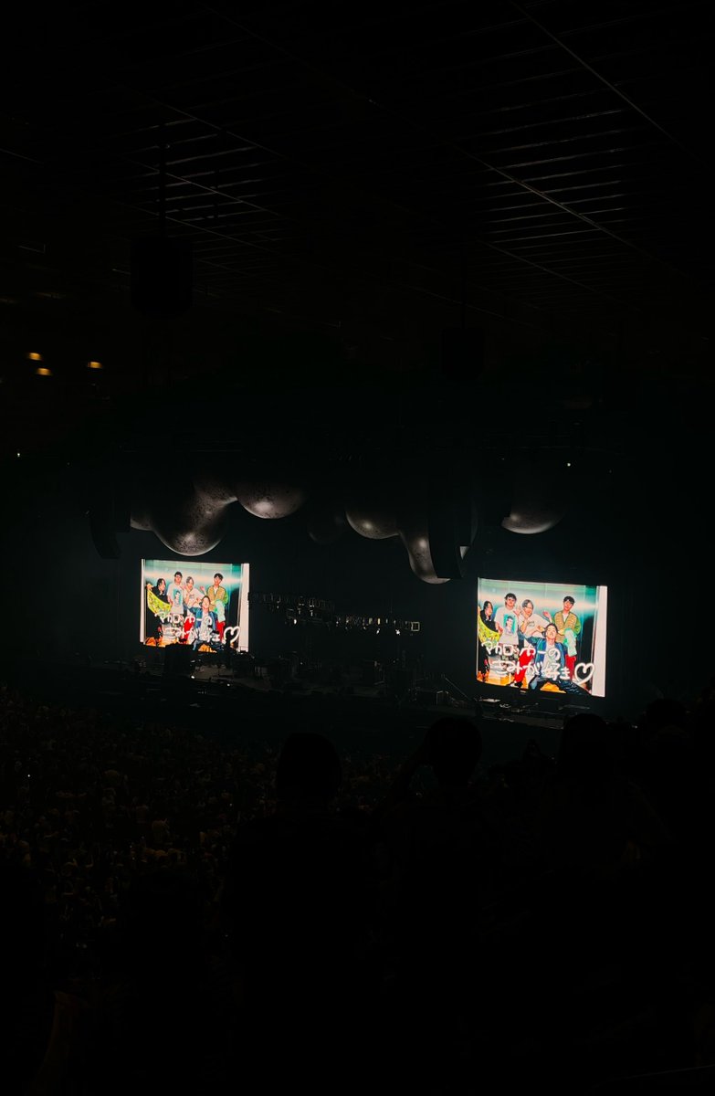 oyyb_38's tweet photo. 10/3 マカロニえんぴつ
初参戦！！ミーハーすぎて前半わからん歌多かったけどもこれを機にいっぱい聴きます💫ほんとにほんとに生歌最高でした✊🏻
ハロー絶望Tシャツお気に入りやし、大好きな曲聴けてハッピー🪼
#マカロニえんぴつ https://t.co/qZesgg0TrT
