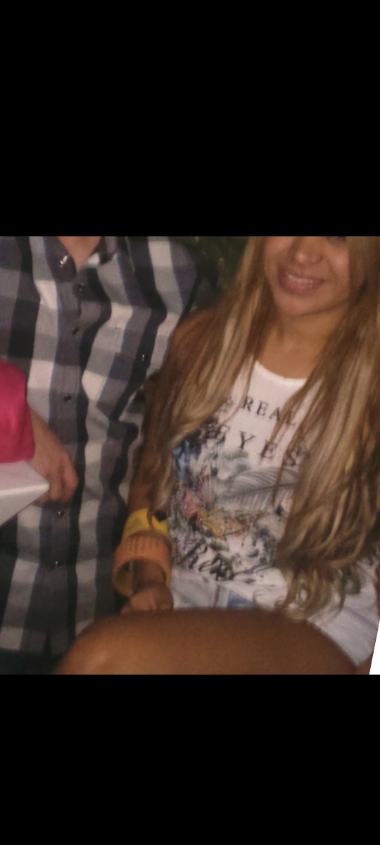 manuxxoh's tweet photo. Anoche pasandolo bien con mi amiga . https://t.co/1Q6vqx4hVi