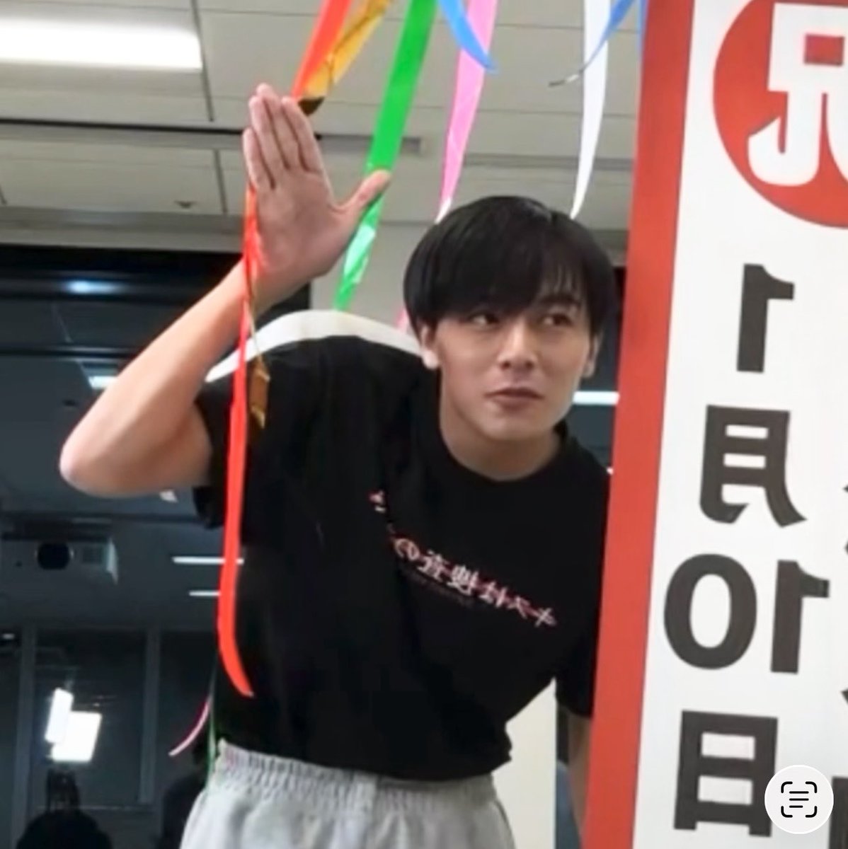 o29_ay's tweet photo. 暖簾くぐってるみたいで可愛かったところ 
#キスあと #齋藤璃佑 https://t.co/zv0qmLCKTG