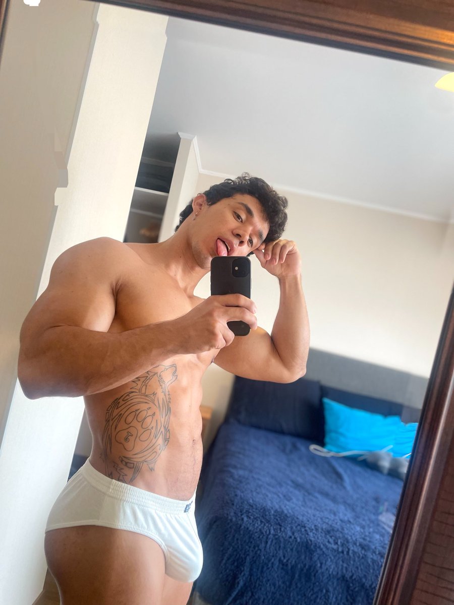 pollitoslover's tweet photo. Va querer? 🥵 https://t.co/lDXmrNwqlO
