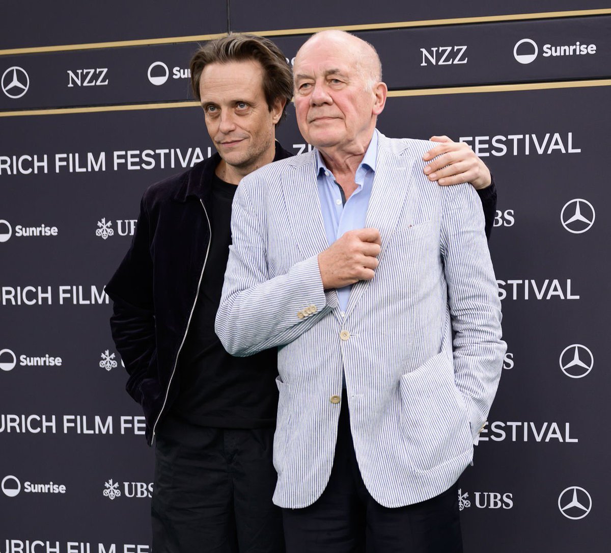 Rcoolmovies's tweet photo. August Diehl, Hanns Zischler
Vaterland (Fatherland) film
Zurich Film Festival
@zurichfilmfest #ZFF2026
#ZurichFilms #ZurichFilmFestival
#AugustDiehl #HannsZischler
#Vaterland #FatherlandMovie https://t.co/Jgb72Y5B44