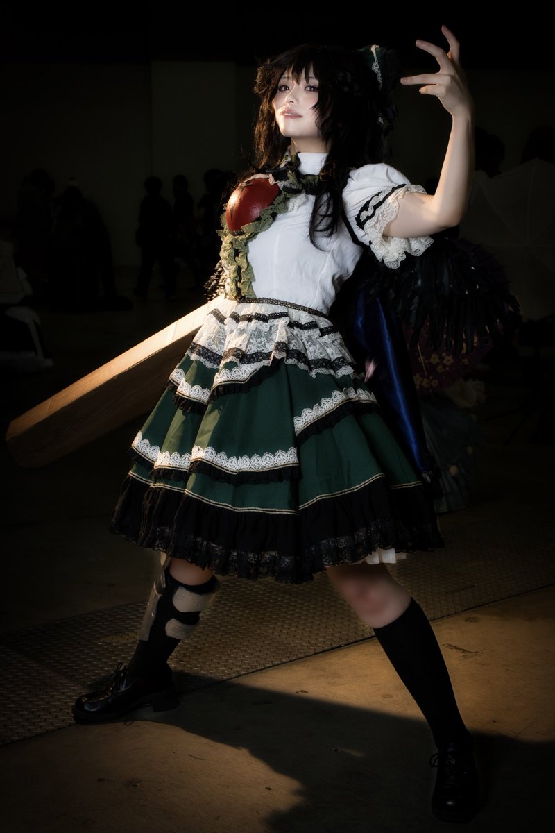 Unyu_09_Mikan's tweet photo. 【Cosplay🎀】
《東方Project:霊烏路 空》

夕陽に照らされたような色味のお写真！🌇
撮影ありがとうございました！✨

📸 @akiika117 さん
👗 @EstellaAries さん

#例大祭
#秋季例大祭13
#例大祭コスプレ https://t.co/5Vmq72VnEm