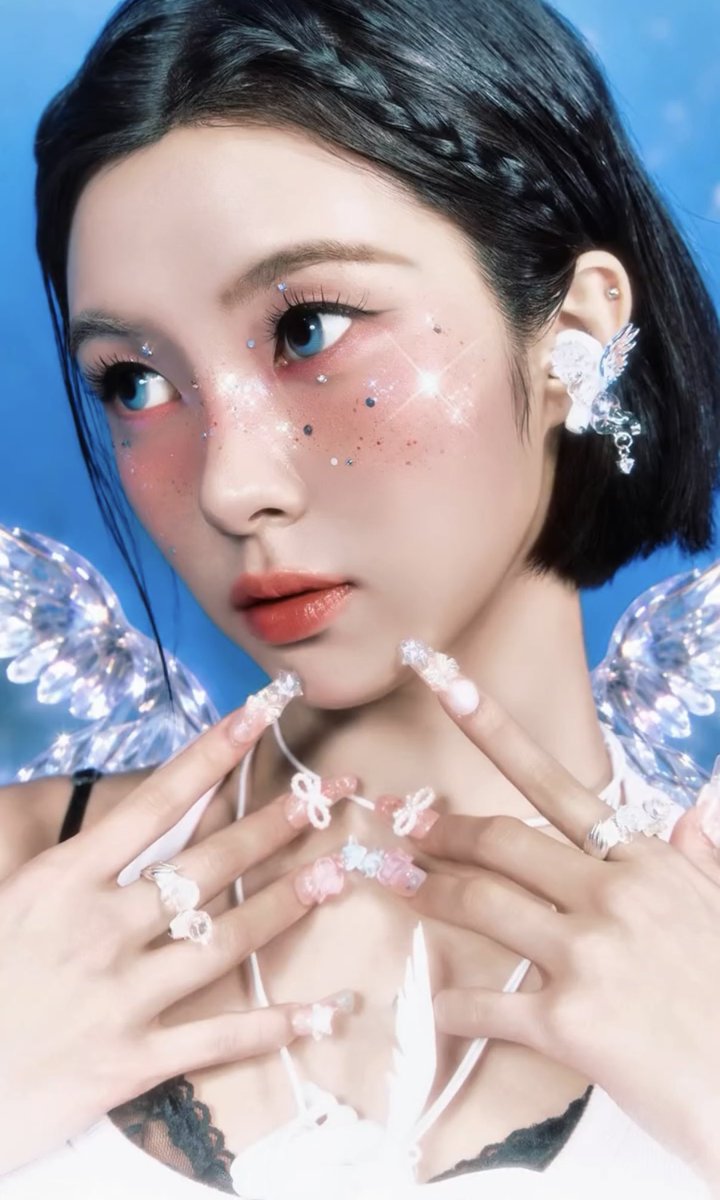 kdyeonpics's tweet photo. #DAYEON for ANGELS ONLINE collection with @ohtnyc ໒꒱⋆.˚

#ohtnycxdayeon 
#Kep1er #케플러 #김다연 #DAYEON #ダヨン https://t.co/1rJLNhgWXG