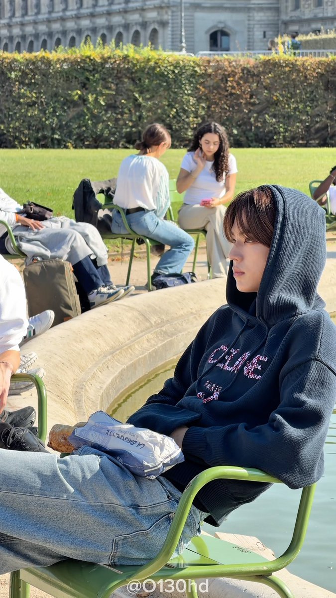 O130hd's tweet photo. 🇫🇷🥖 #도훈 https://t.co/CN76q4EdCp