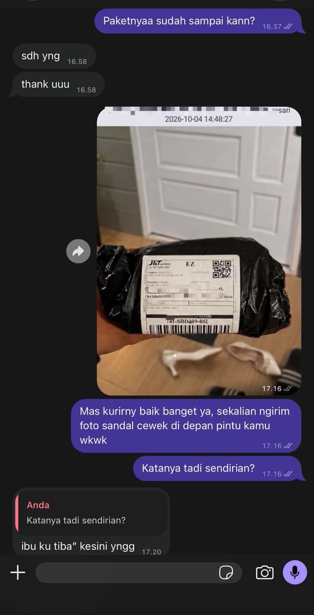 pistaciyou's tweet photo. selingkuh ketauan jalur foto dari kurir 😭😭😭 https://t.co/SckzwqF2Zr