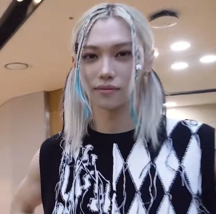 fefistars's tweet photo. I'm bored, how bout we replace a word from straykids discography with cunt... https://t.co/I5WPz2Ac6T