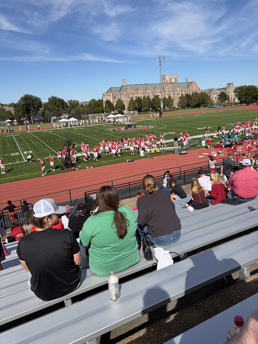 Owen_Bailey_3's tweet photo. I had an amazing time watching @washufootball make history, earning there FIRST top 10 win in school history against John Carroll! 
I loved the energy and atmosphere as well as the great conversations I had with the staff. Can’t wait to be back again! Go bears #UnCommon
@CoachAaronKeen 
@BrianPAllen3 
@thereal_dave_T 
@coachfish42 
@walkercuw 
@MuellerFBCoach 
@TheAthleteAudit 
@jefframsey8 
@scoutRyanPRZ 
@OJW_Scouting 
@ScoutTyGraham 
@PrepRedzoneMI 
@MichFBFrenzy 
@MIexposure 
@CoachKNoDuke 
@TheD_Zone 
@BigMadonski