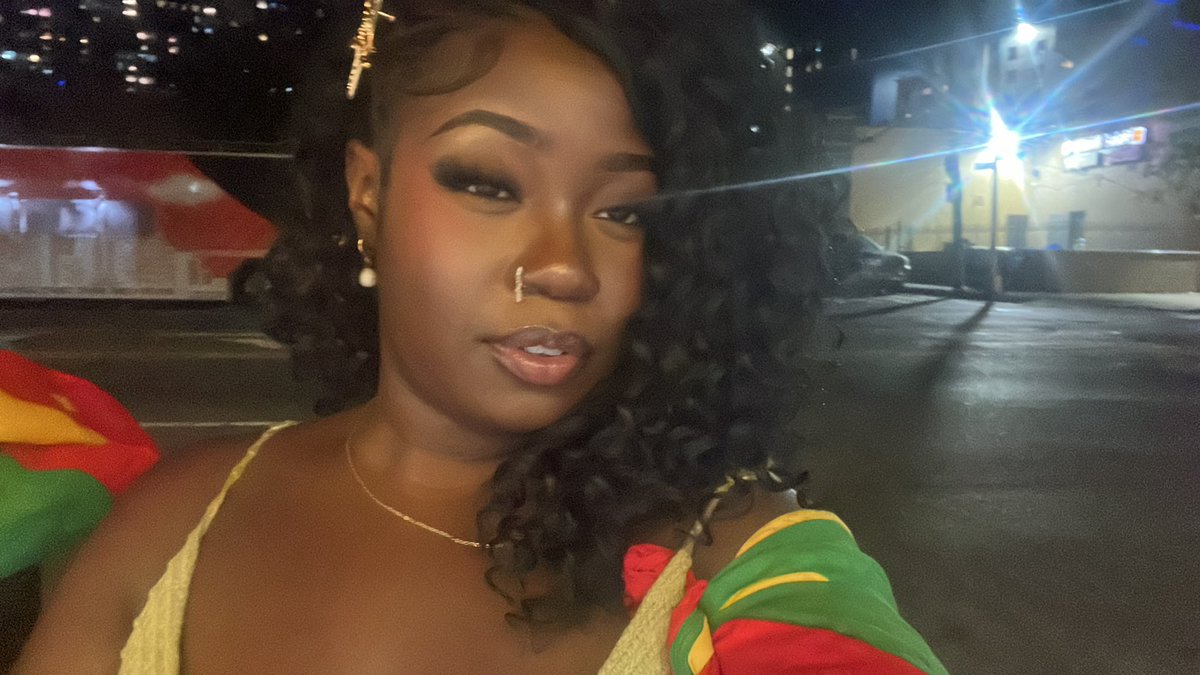 smallblvckchild's tweet photo. these pics>>>>> https://t.co/abw4aT8QU2