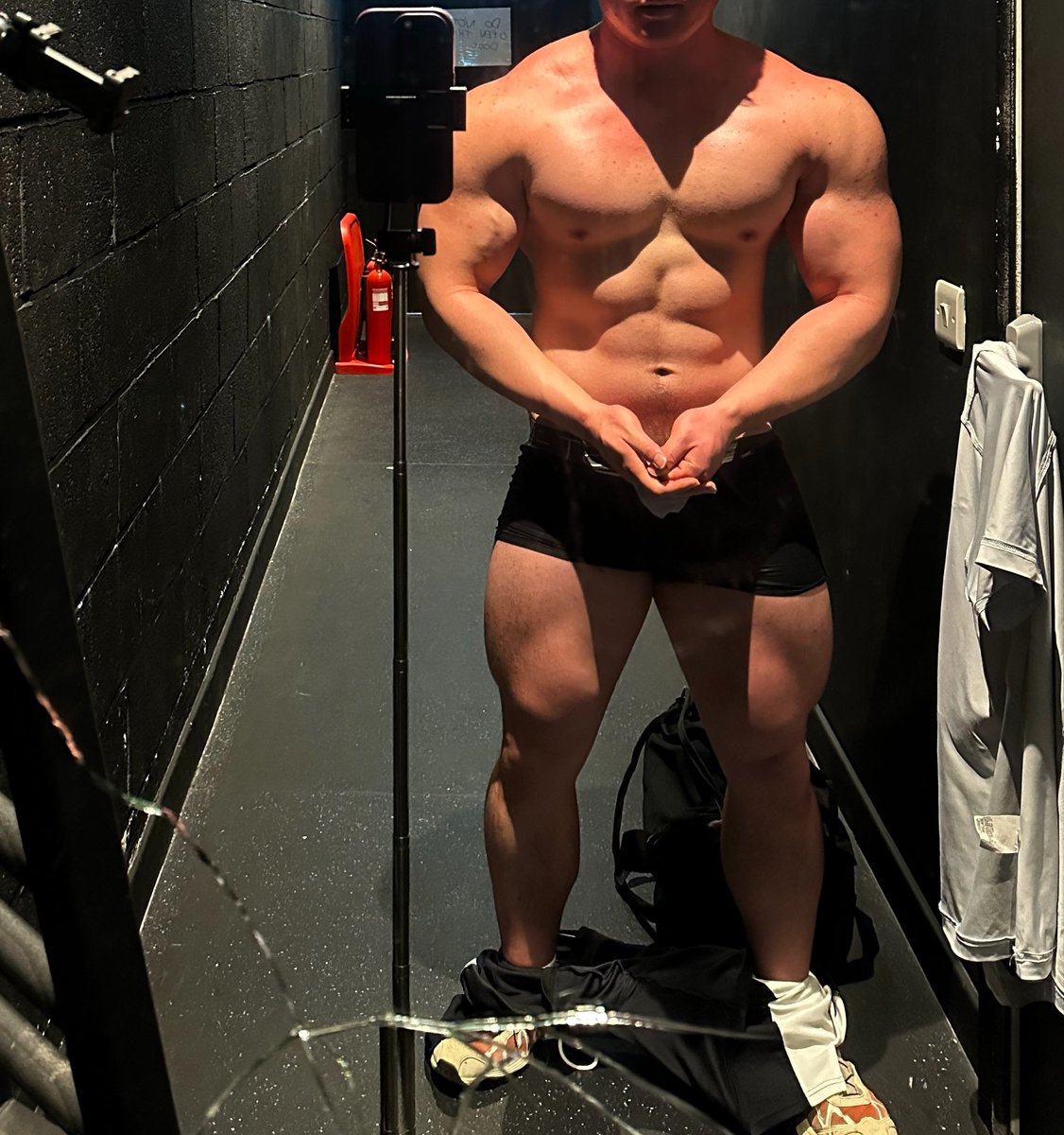 collegebttm123's tweet photo. Young muscle pussy tastes the best https://t.co/523eBH4ptX