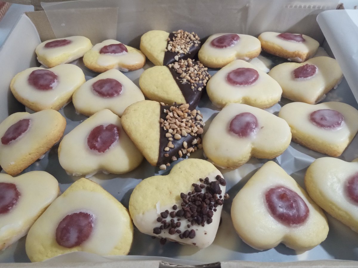 rubenpenalba1's tweet photo. Hola buen domingo me ayudas con una rifa para seguir trabajando.Lo recaudado es para materias primas y seguir con mi emprendimiento.sorteo cualquiera de estas tres delicias .Por $1000 el número.sortea viernes 18 .si tenes tu numero un RT ayuda .alias👉👉atomo.chile.atado👈gracias https://t.co/x8hDXRiNBX
