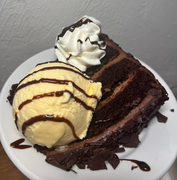 mediaDazzle12's tweet photo. Eat or Skip? https://t.co/6xJ7VNRe5b