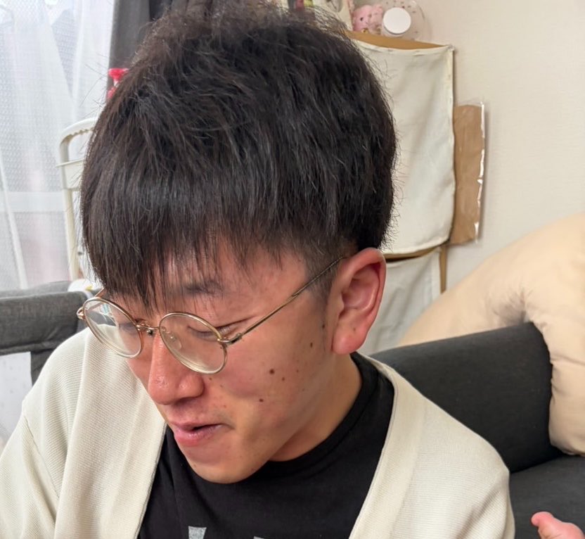 moai13hr's tweet photo. なんだ！こいつ！おれか！！老人すぎるだろ！ https://t.co/qdmCPShIcl