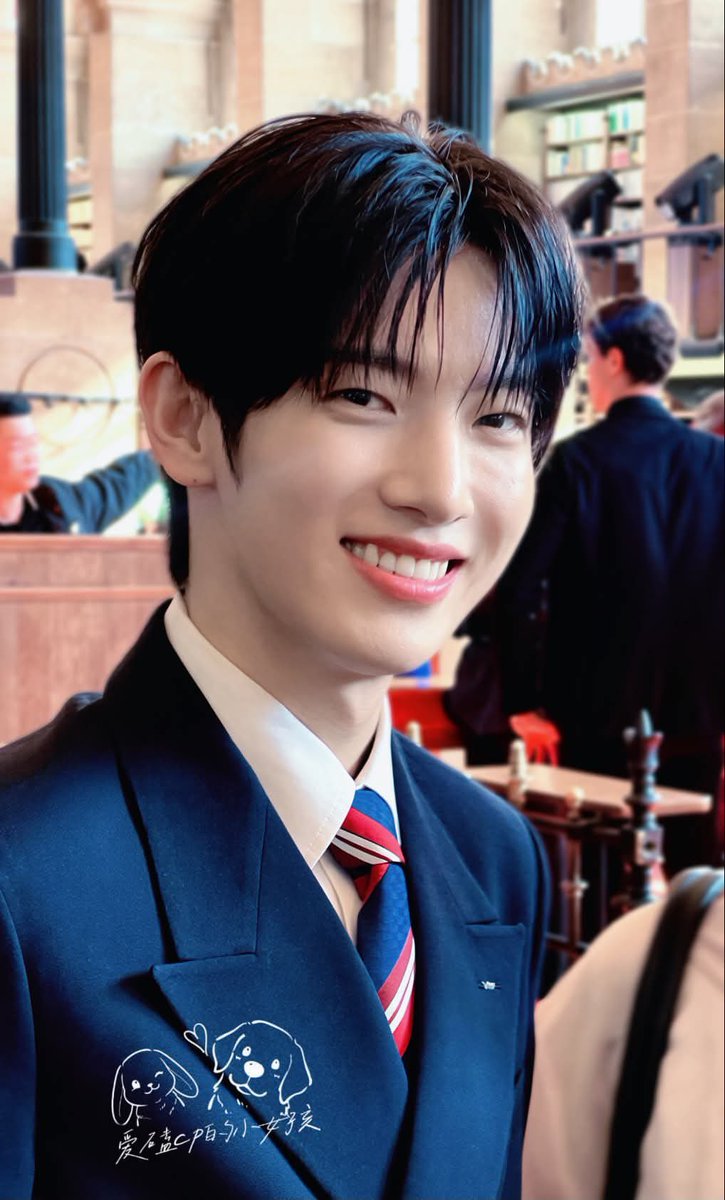 withhmia's tweet photo. There is something effortlessly powerful about Siwoo today, and his Valentino appearance shows just how naturally he owns the moment.

PARK SIWOO AT VALENTINO PFWSS27
#PARKSIWOOxVALENTINO
#PARKSIWOO https://t.co/terKtv83wj