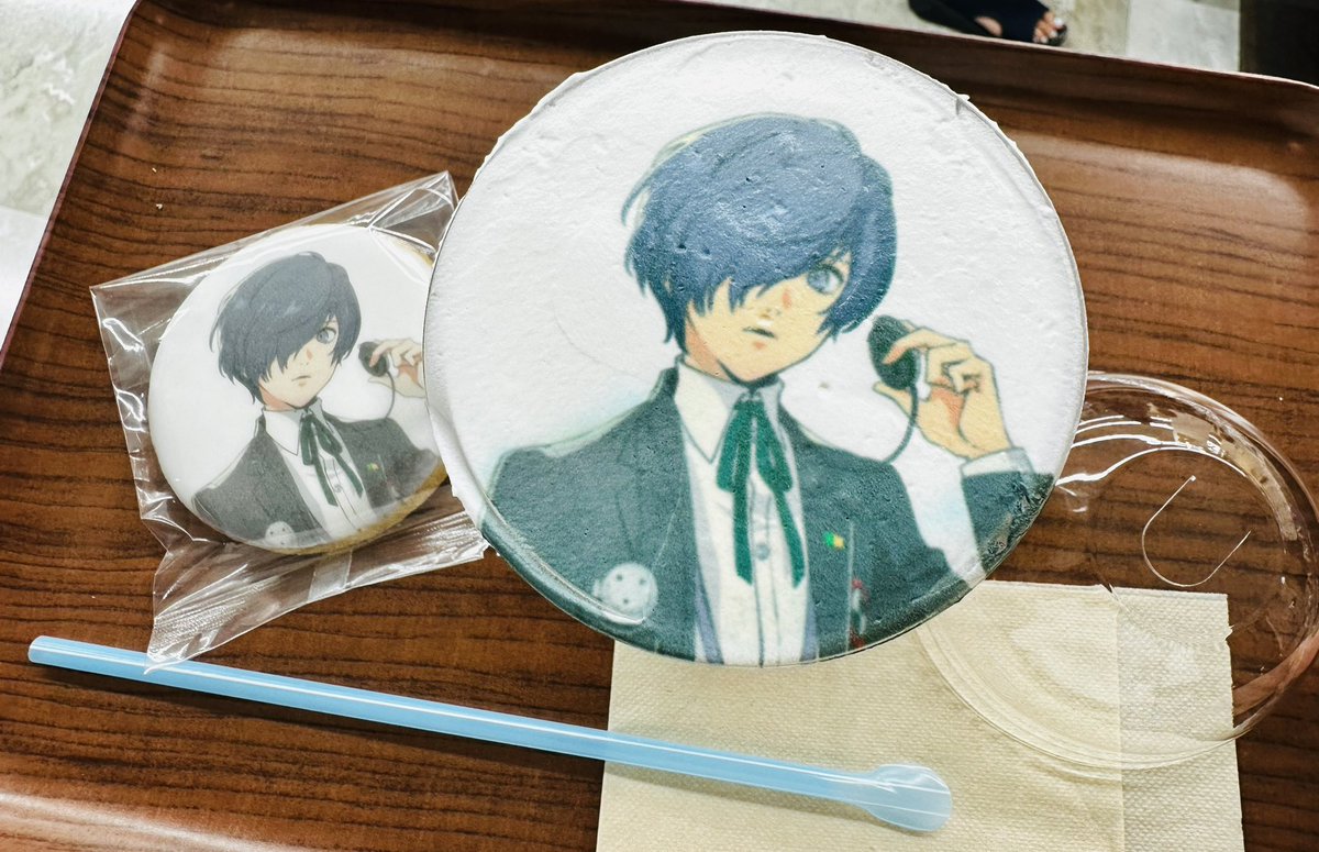 mma_3417's tweet photo. あと、アニメイトでペルソナ30周年のフェア？やってた！
グラッテもあった〜！理可愛い…！
3のグッズ色々あって少々買いすぎたのとランダム系は1と2祭りだったw https://t.co/EF8WgOBpWR