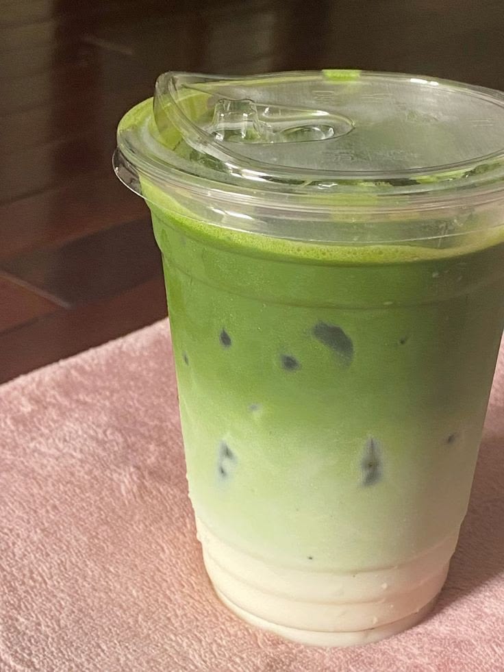 kingal_12's tweet photo. Emang ada manusia yang ga suka sama matchaaa?coba rate 1-10 seberapa suka kalian sama matcha? https://t.co/IIgcohQPXv