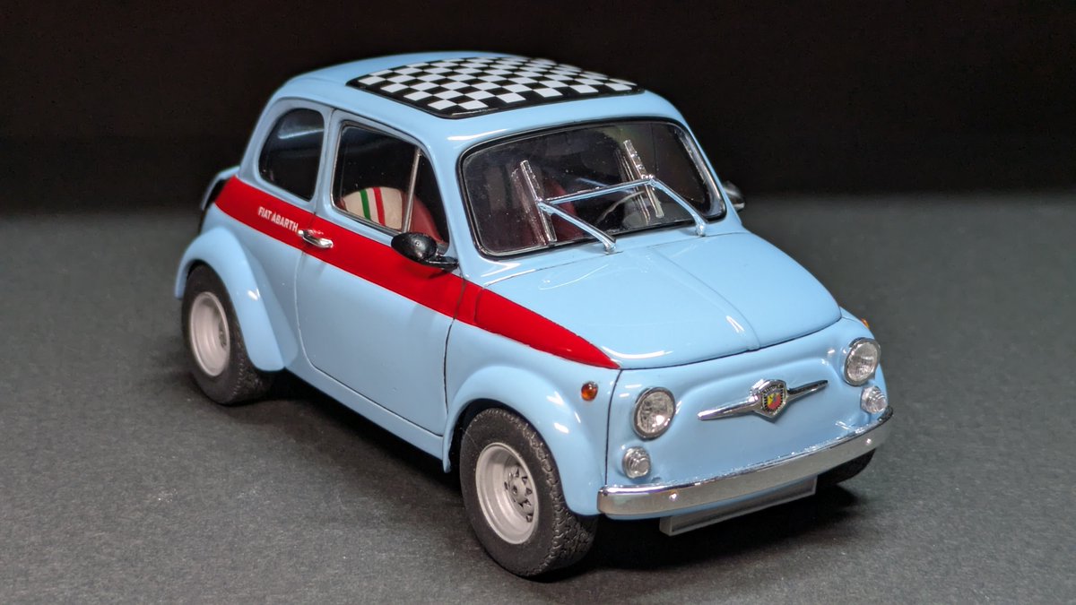 toroturbo's tweet photo. ABARTH 695SS完成しました😊コレでやっとFIAT3台製作完了です。
#ABARTH
#タミヤ https://t.co/heiaZYaA5L