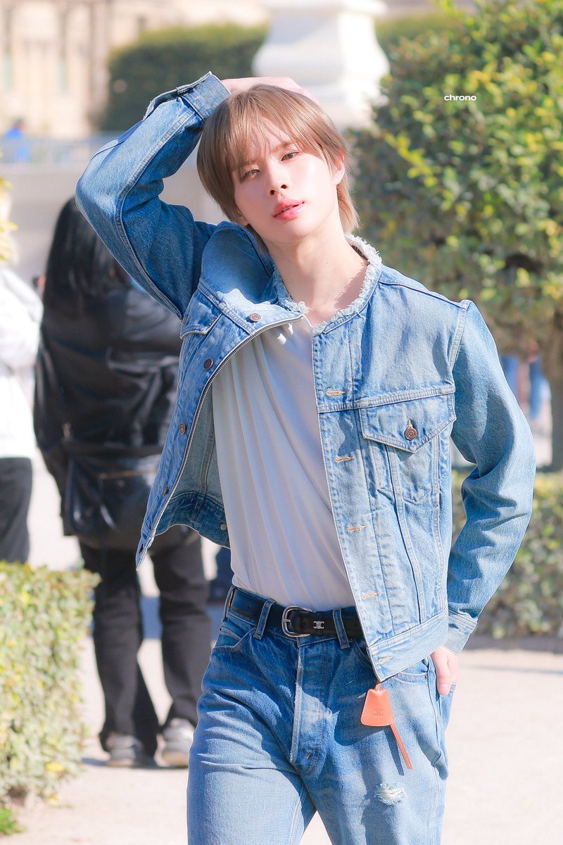 r_mang42's tweet photo. 헐 햄형제 청청 커플룩 ♡♡ https://t.co/n3H08OGznL
