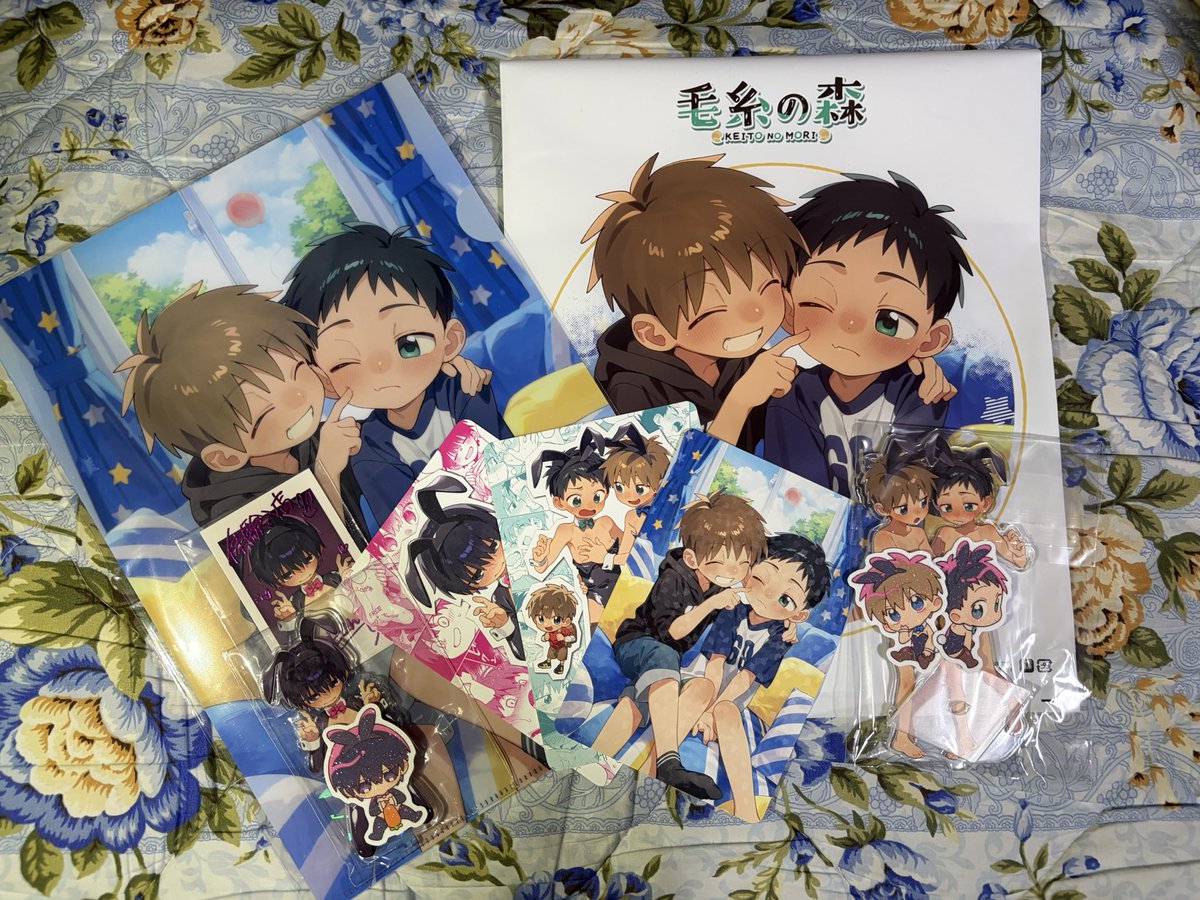 phy_Mafcerus's tweet photo. 今日はメンスタ！自分の中で濃ゆ〜〜い1日でした。
お伺いさせていただいた方々、スタッフの皆様ありがとうございました！

その中でも特にヤバかったのが、うーるさん（@wool_forest7）の新作グッズ並びにメンスタの告知ビジュのOC色紙を伺うことができたこと！感無量すぎる……

#mensta_bm https://t.co/BJRz193ye4