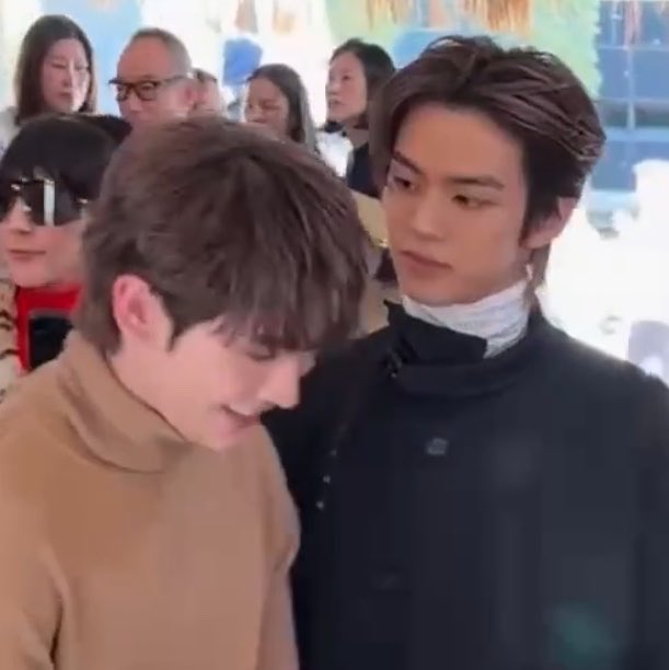 JmchaEm1's tweet photo. หึงอันไหนก่อนดี🫪 https://t.co/ZHaxCGk0XF