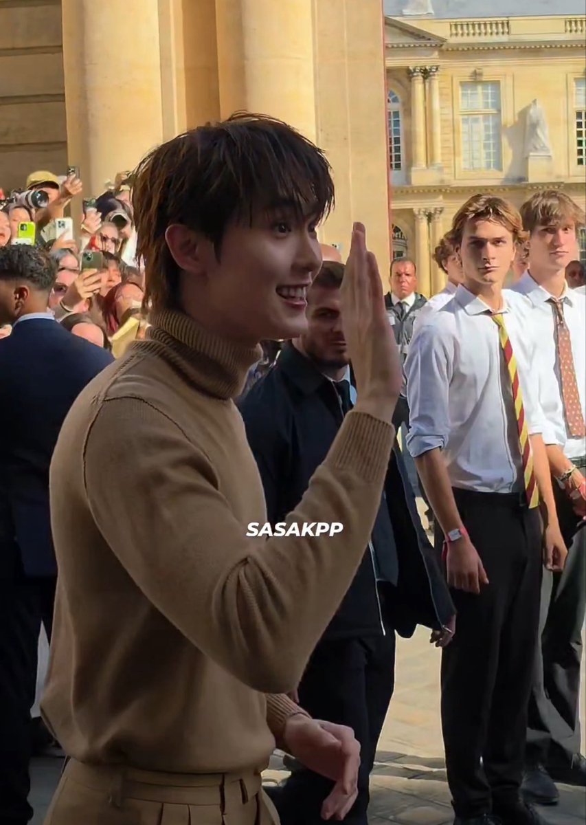 JmchaEm1's tweet photo. หึงอันไหนก่อนดี🫪 https://t.co/ZHaxCGk0XF