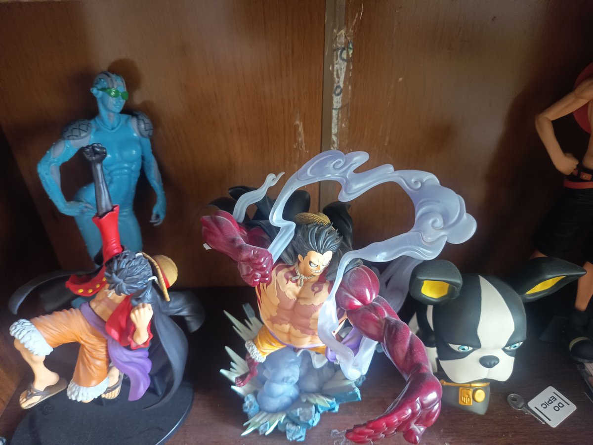 MatiasDMardones's tweet photo. @Frxnn_mp4 Amo las dos obras 
Y tienes razón de la nada saco un comentario de la animación del último cap de jojo y de ahí quedó a quedar la cagada https://t.co/M4sOAciIjV