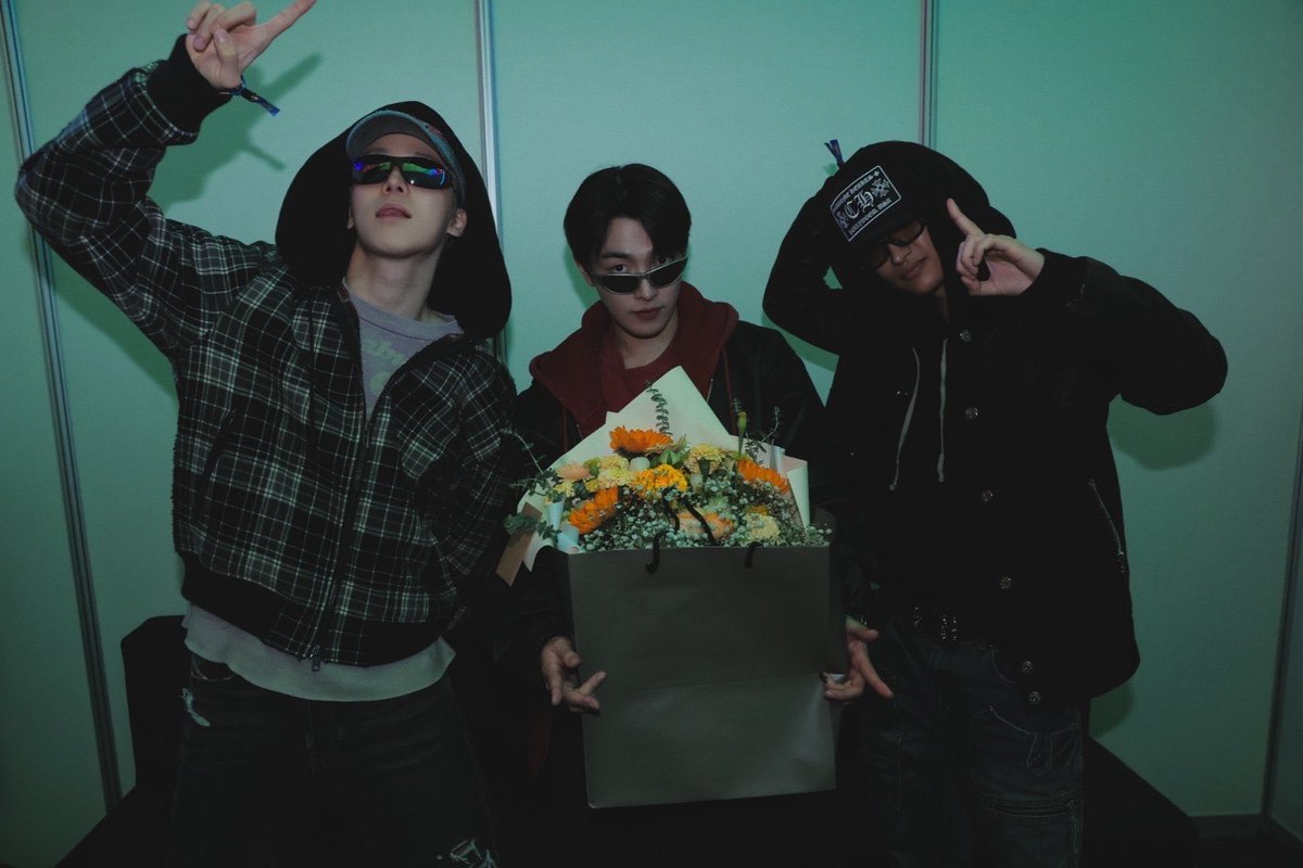 Bunnygggn's tweet photo. 흐아아ㅏㅇㅇ 느낌 너무 좋어 https://t.co/s3aOe6Z1Jx