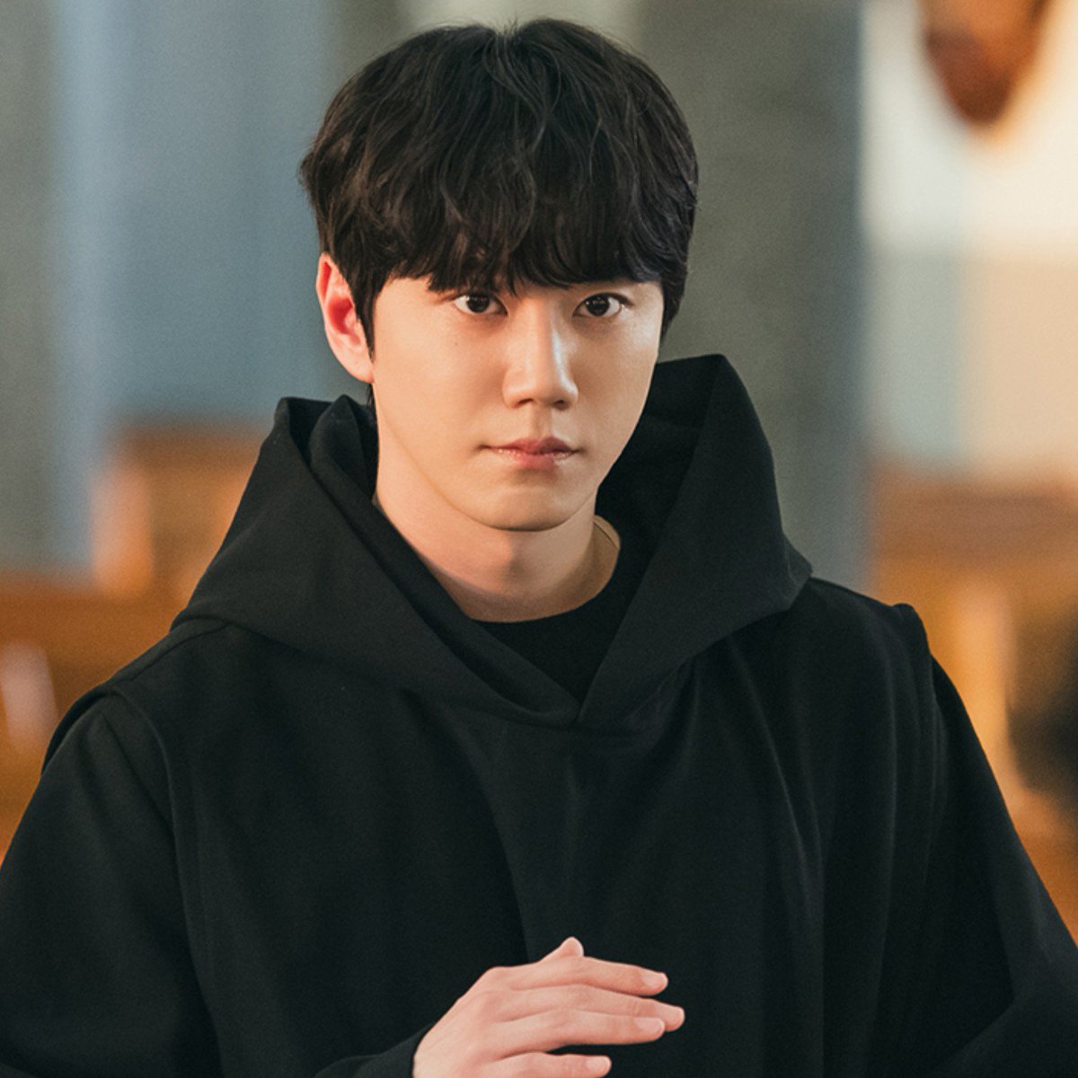 bearyzzel's tweet photo. puppy jeongyo ☹️🫳🏻 https://t.co/zlJulT0pYm