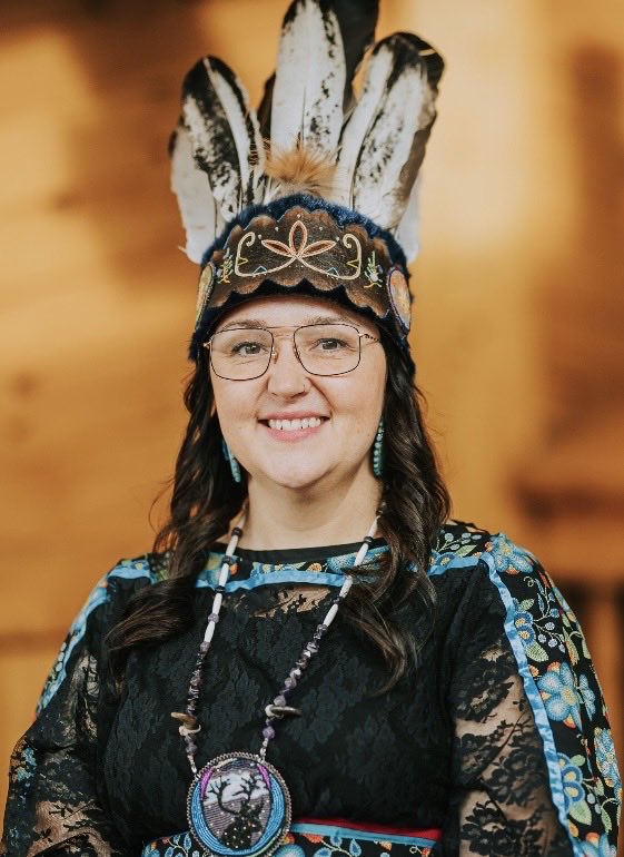 JimMcMurtry01's tweet photo. Mostly white Jenny Brake is chief of the Qalipu Mi’kmaq which has been a First Nation for only 25 years.

My Viking ancestors arrived 1000 years ago but I’m Second Nation status. https://t.co/APfT4SQ2RF