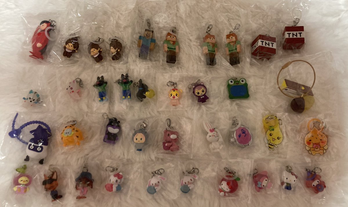 pappy19990831's tweet photo. 【交換・譲渡】めじるしアクセサリー ガチャガチャ モンチッチ マイクラ おじゃる丸 ガスパール しまじろう トイストーリー たまごっち アンパンマン ナルト サンリオ 

【譲】画像1〜2枚目
【求】画像3〜12枚目＞＞異種めじるし、買取

郵送希望です。
比率交換も検討させて頂きます。⬇️ https://t.co/2SxVxwX4ee
