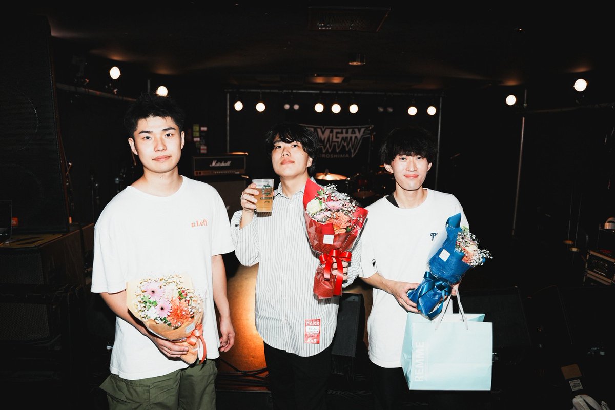 toumei_band's tweet photo. 【Thank you!】

2026.10.4.(日) 広島ALMIGHTY

無色透明 2nd Mini Album『clumsy』Release
｢武器は、不器用｣ツアー Final

w)build a bond
Mr.EggPlant
フェイリア

武器は、不器用ツアー完走🔥
全国各地ご来場ありがとうございました🌟

Photo by @kamikuni_photo 

 #武器は不器用ツアー https://t.co/jnuOovjgTB