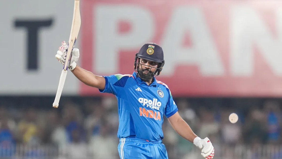 ImTanujSingh's tweet photo. ROHIT SHARMA IN LAST 6 ODI SERIES:

Vs AUS - 202 runs, 101 average
Vs SA - 146 runs, 48.7 average
Vs NZ - 61 runs, 20.4 average
Vs AFG - 143 runs, 47.67 average
Vs ENG - 175 runs, 58.4 average
Vs WI - 225 runs, 75 average

Except one series, The Hitman Ro has been phenomenal.🙇 https://t.co/tP1l1v3Sga