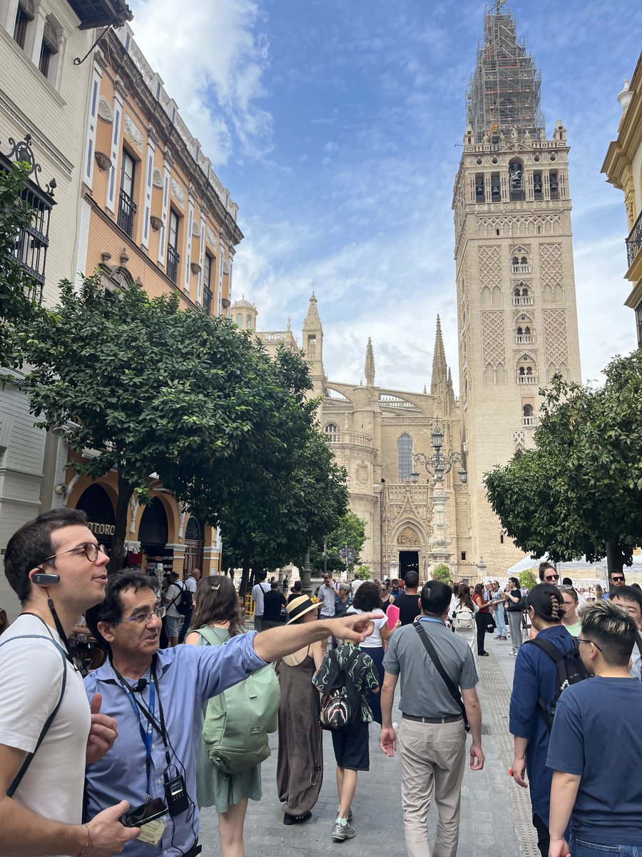 CellPressEvents's tweet photo. Seville welcomed us with an entertaining walking tour. Then Cell Press Symposia: Hallmarks of aging began with opening remarks from editors from Cell, Cell Metabolism, Cell Reports, Ana Maria Cuervo &amp; Rafael de Cabo, kicked off with keynote speaker Luigi Ferrucci. #CSAging2026 https://t.co/6YX9pVSgIJ