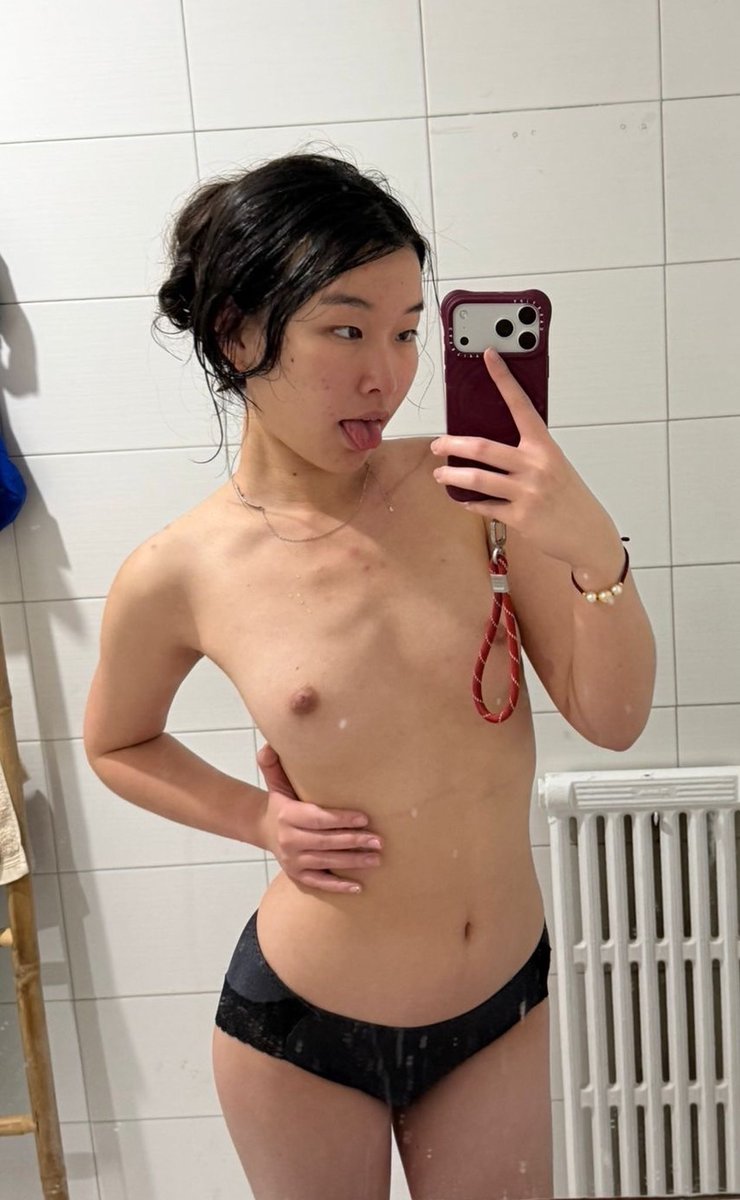 DevilishDaddy91's tweet photo. A good lil cuck @slowrizzy just sent me his ex… she just dumped him probably for some bigger dick… but holy fuck look at her.. she low key might be my new favorite! 

Think your girl is better?! DM’s open https://t.co/l48SLB6lPg
