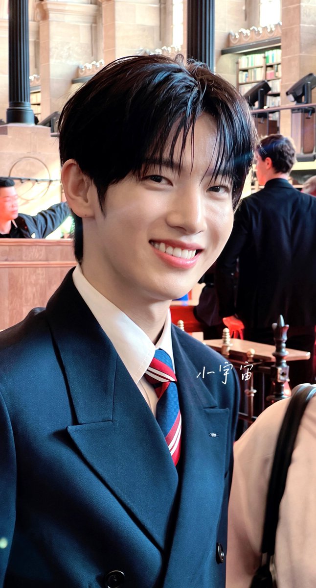 siuology's tweet photo. Udah pake jas pun ttp aja ada cute nya

PARK SIWOO AT VALENTINO PFWSS27
#PARKSIWOOxVALENTINO
#VALENTINOPFWSS27
#PARKSIWOO https://t.co/pfCaFDF98q