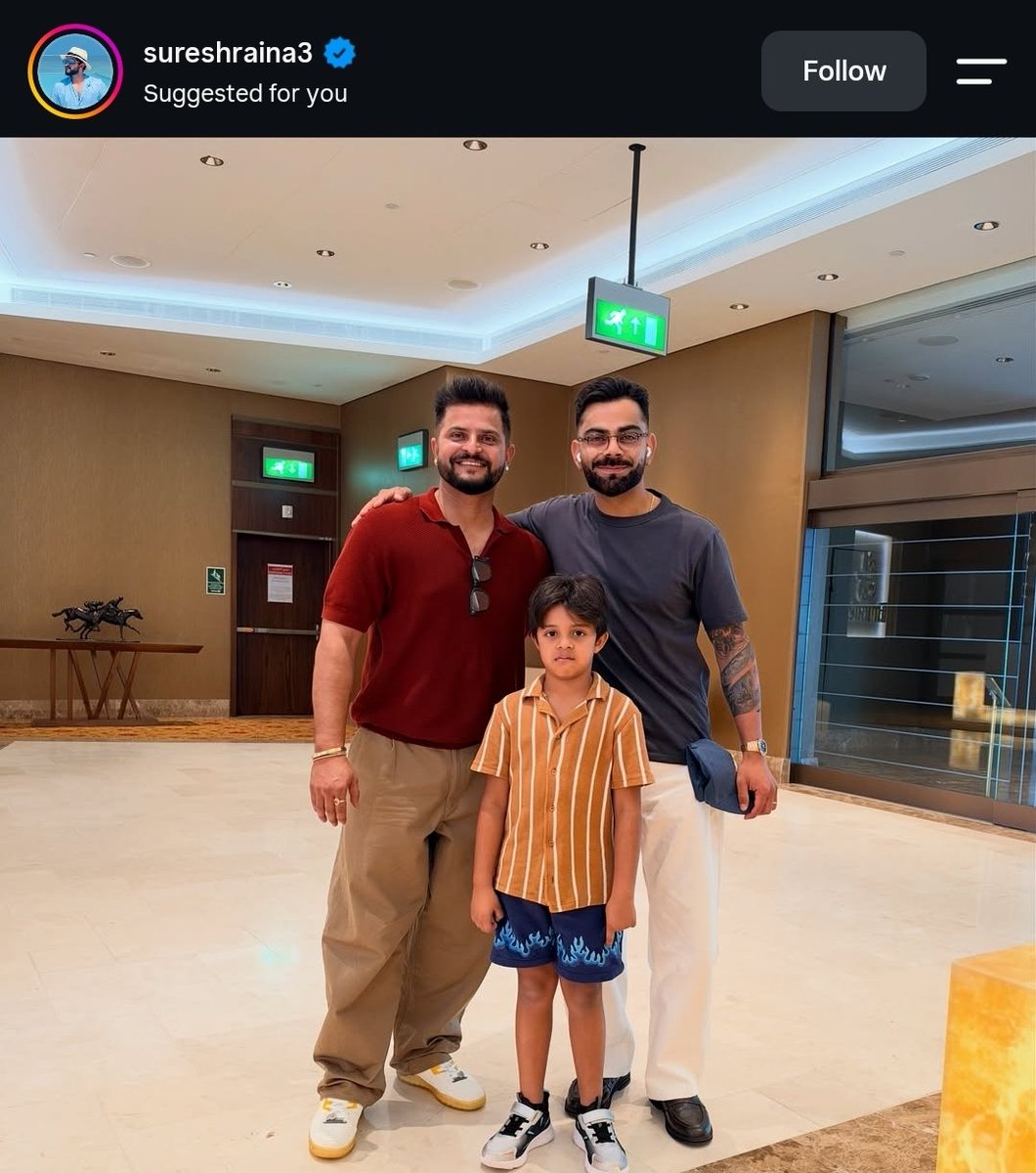 meme_ki_diwani's tweet photo. Iske kaan mei dard nahi hota kya bhai har samay airpods use krta hai 😭 https://t.co/uqwzJuwweo
