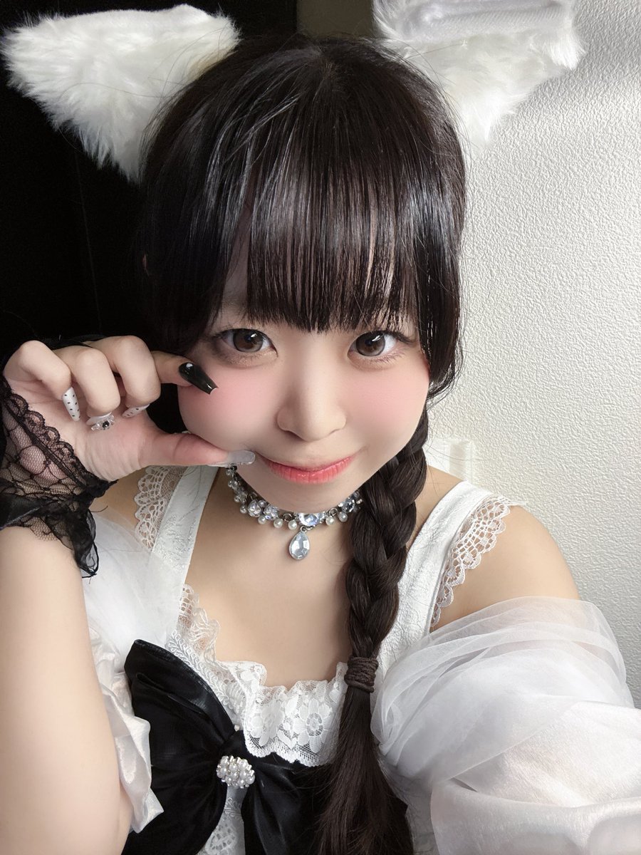 CORTILE_MAU's tweet photo. ワンマンライブ、そして主催対バンありがとうございました！💖
みんなだいすき
今日からの新しいCortileもよろしくお願いします！🎀 https://t.co/osBy9WBWgl