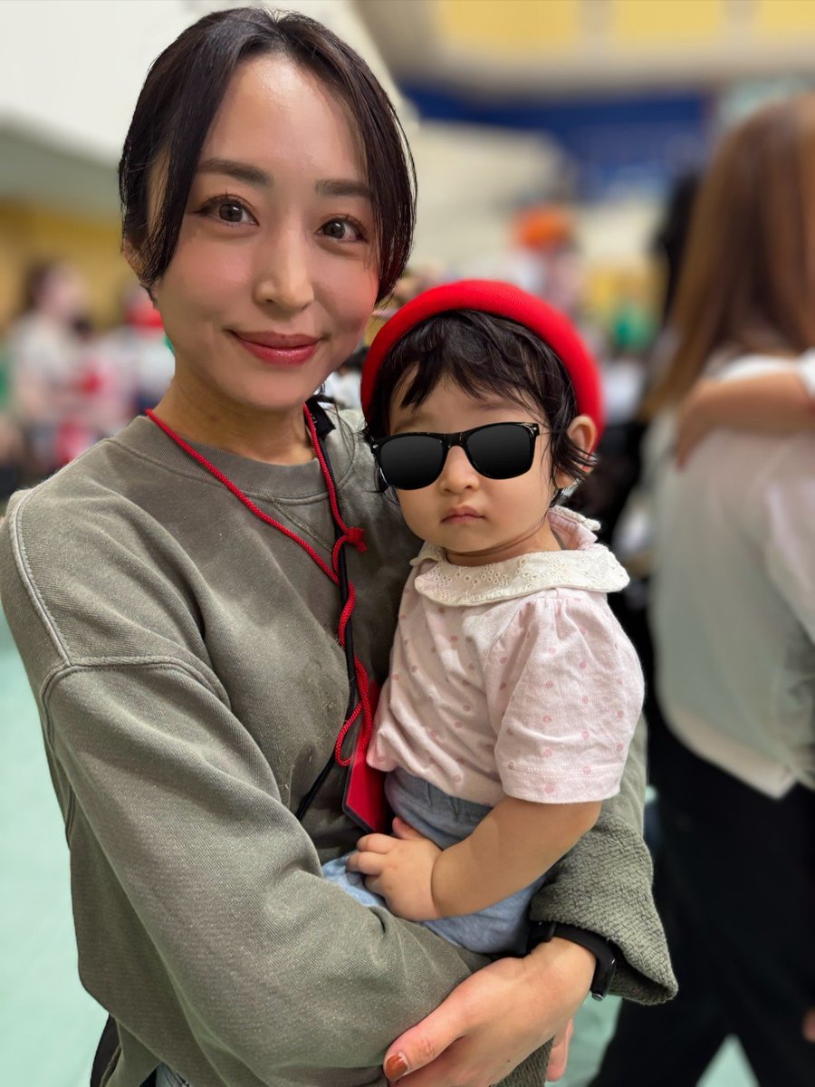 D_Drive_Yuki's tweet photo. 昨日は娘の初めての運動会🏃‍♀️
本人はドキドキで抱っこしてばかりでしたが、終わってご褒美のメダルやら記念品をもらってご満悦でした😂❤来年の運動会も楽しみだ🥰 https://t.co/IdfnIIJ1ev