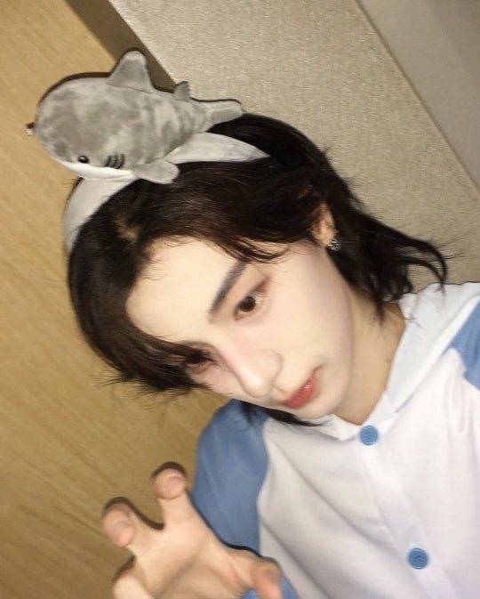 myungfourz tweet picture