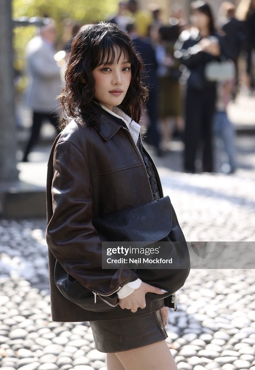 hourlyminniee's tweet photo. the getty images curse has nothing on minnie https://t.co/A0J50g3q8z