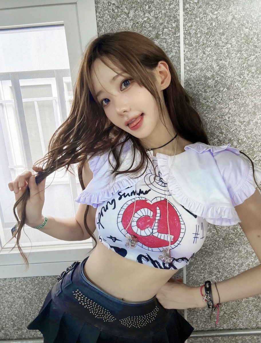 tiucs_'s tweet photo. 🩷🩷🩷

#マゼンタ #마젠타 #magenta #이아희 #QWER https://t.co/3h5FGZeNZM